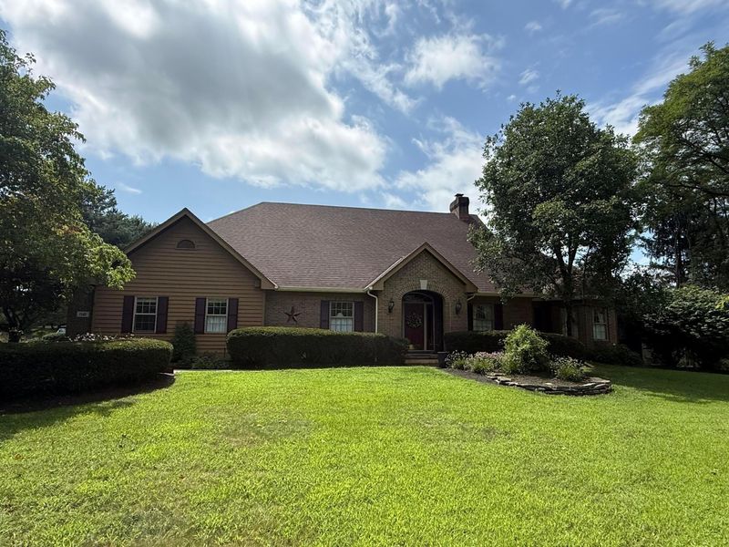 1342 Pinecrest Drive NE, Lancaster, OH 43130 Photo 3
