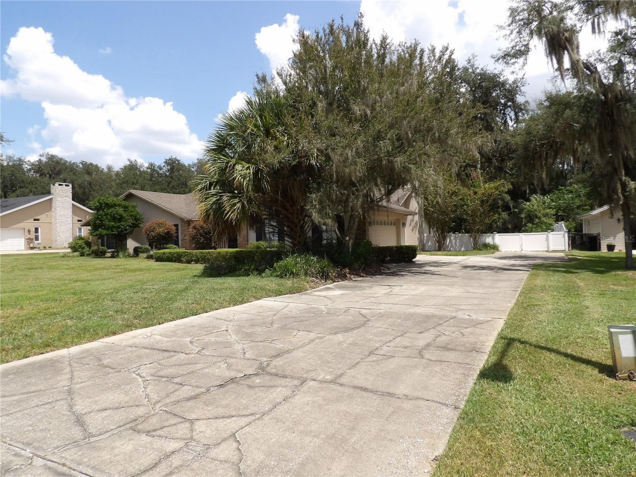 6282 Forestwood Drive E, Lakeland, FL 33811 Photo