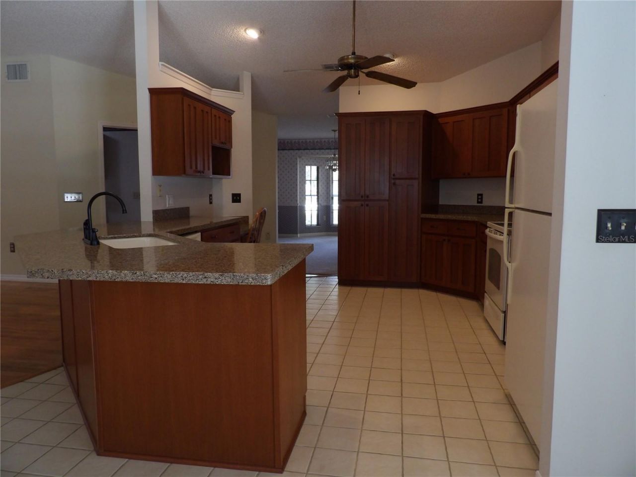 6282 Forestwood Drive E, Lakeland, FL 33811 Photo