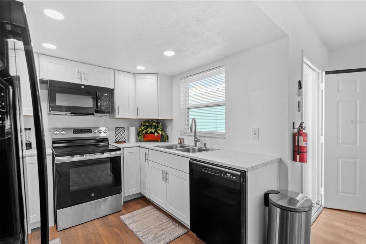 804 13th Avenue S, Saint Petersburg, FL 33701 Photo
