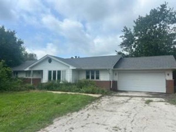 30640 S Ashland Avenue , Beecher, IL 60401