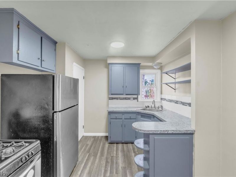 15901 Edgewood Avenue, Cleveland, OH 44137 Photo 13