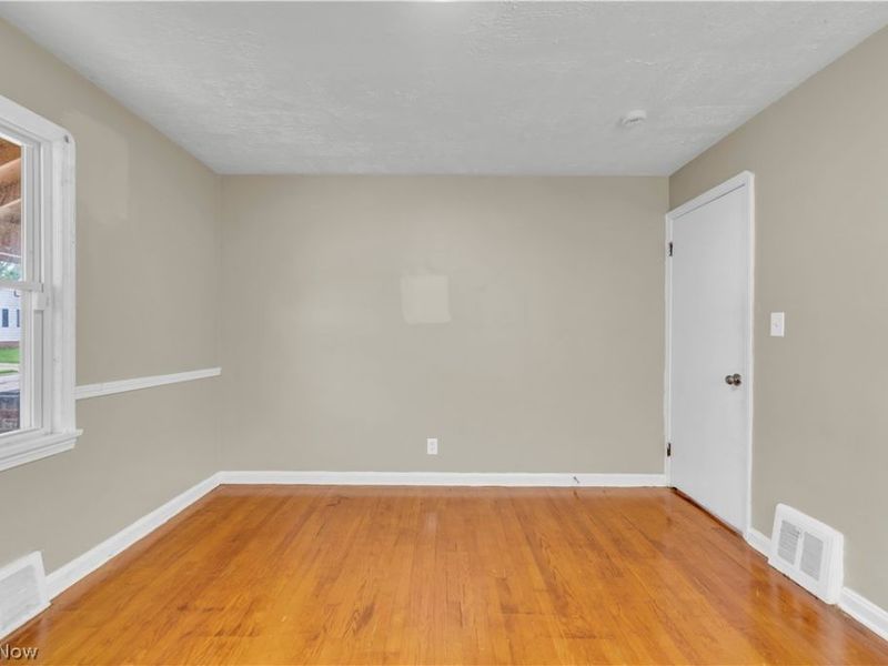 15901 Edgewood Avenue, Cleveland, OH 44137 Photo 18
