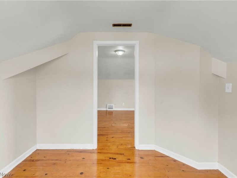 15901 Edgewood Avenue, Cleveland, OH 44137 Photo 23