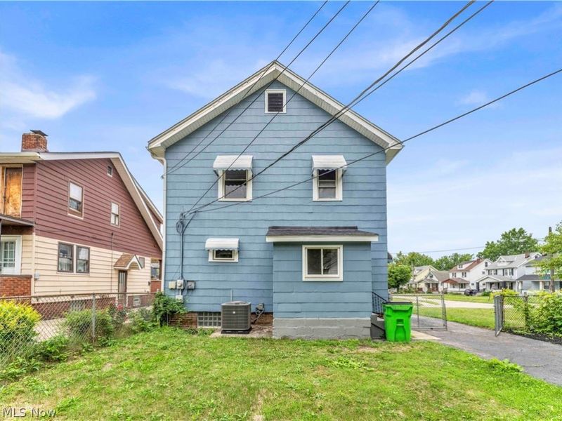 15901 Edgewood Avenue, Cleveland, OH 44137 Photo 26