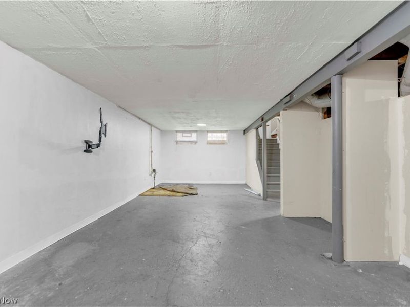 15901 Edgewood Avenue, Cleveland, OH 44137 Photo 29