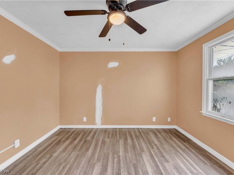 15901 Edgewood Avenue, Cleveland, OH 44137 Photo 9
