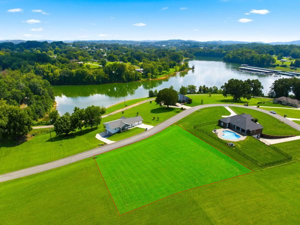 3908 Harbor View, Morristown, TN 37814