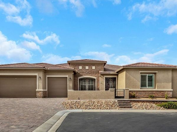 8425 S Tenaya Way, Las Vegas, NV 89113