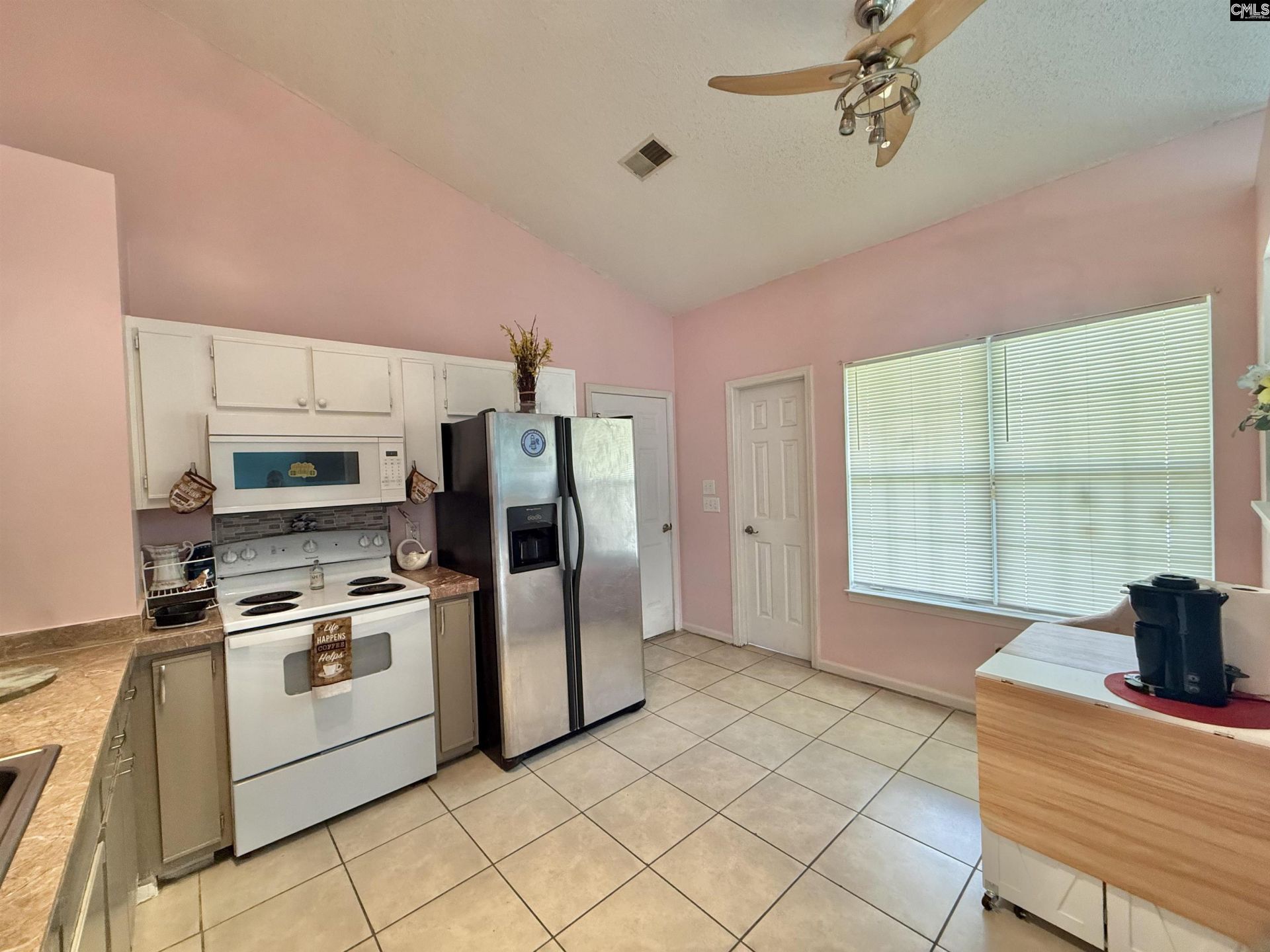 212 Jaybird Lane Photo 6