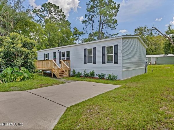 411 E LAKE Street, Palatka, FL 32177