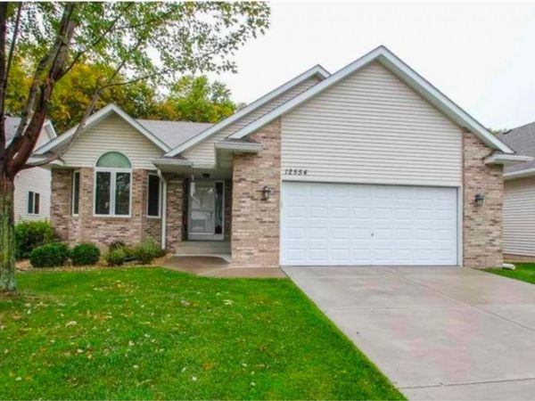 12554 Thrush Street NW, Coon Rapids, MN 55448