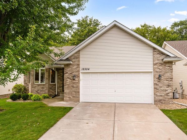 12554 Thrush Street NW, Coon Rapids, MN 55448