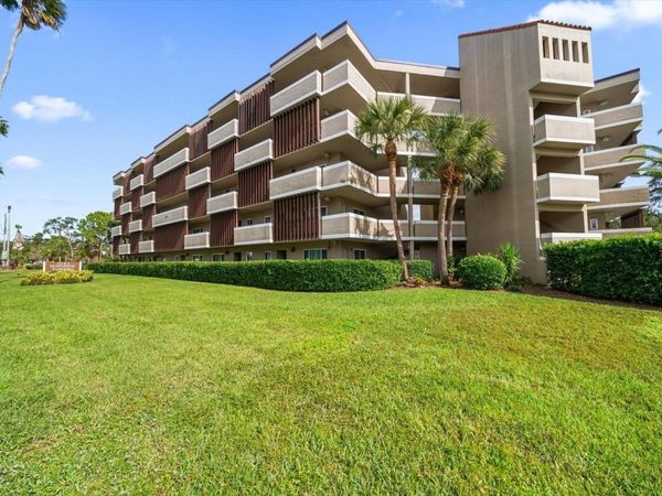 1243 S MARTIN LUTHER KING JR AVENUE, Unit A401, CLEARWATER, FL 33756