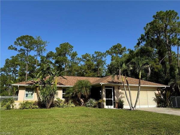 13 Wellington AVE, LEHIGH ACRES, FL 33936