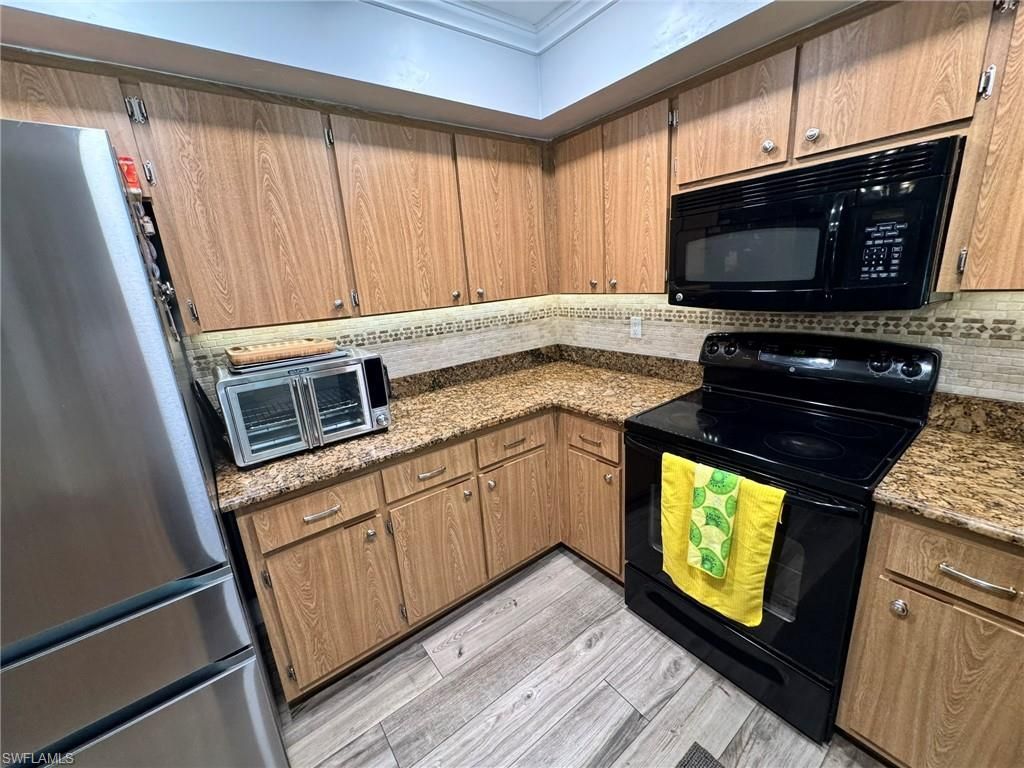 13 Wellington Ave , Lehigh Acres, FL 33936 Photo