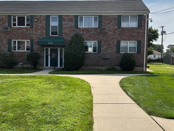 1027 Fenwood Drive , Unit #3, Valley Stream, NY 11580