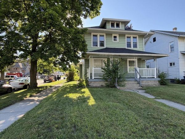 701 Brighton Avenue , Toledo, OH 43609
