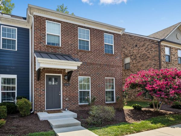 1042 Emery Bay Cir , Hendersonville, TN 37075