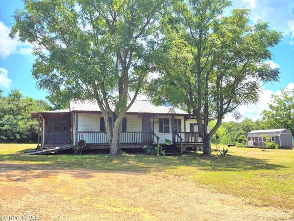 1093 Newton Road , Bonifay, FL 32425