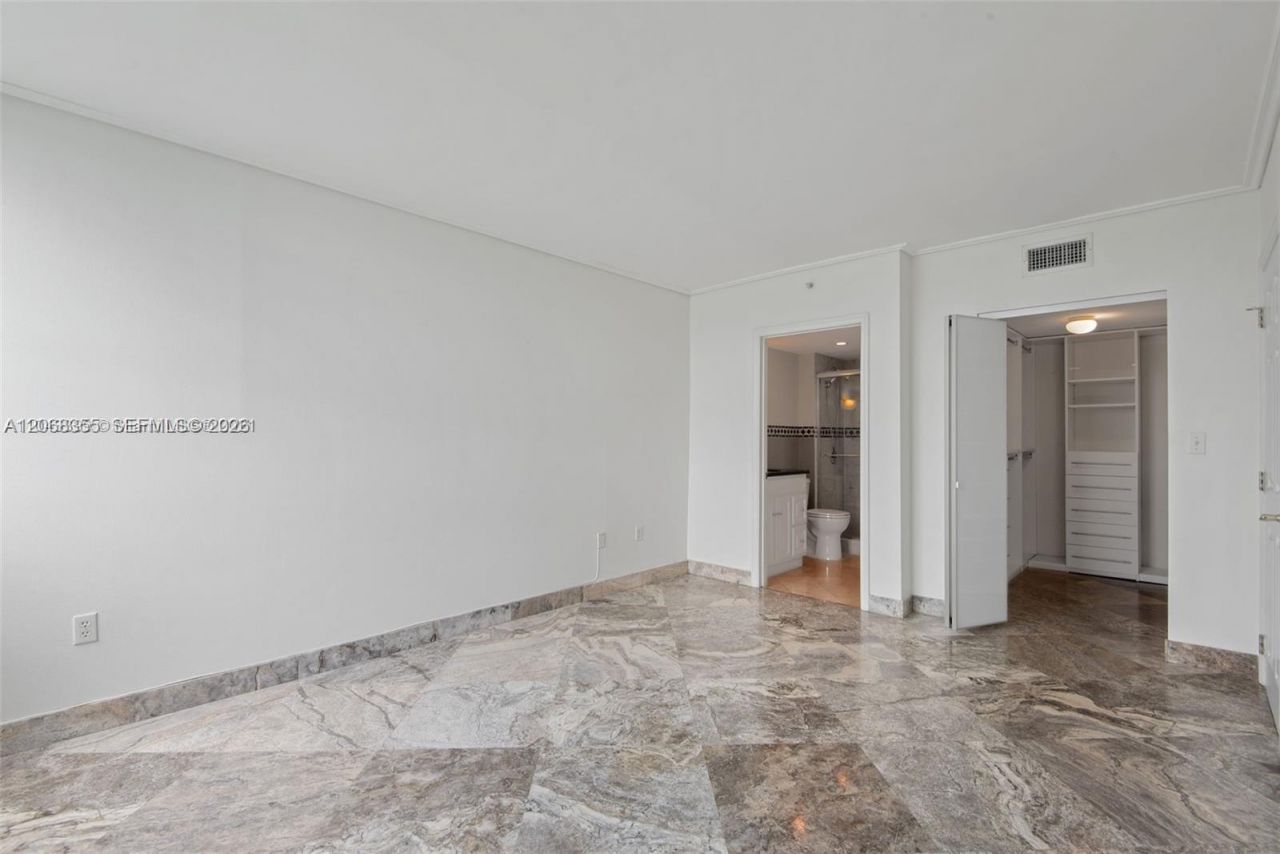650 West Ave , Unit 2307, Miami Beach, FL 33139 Photo