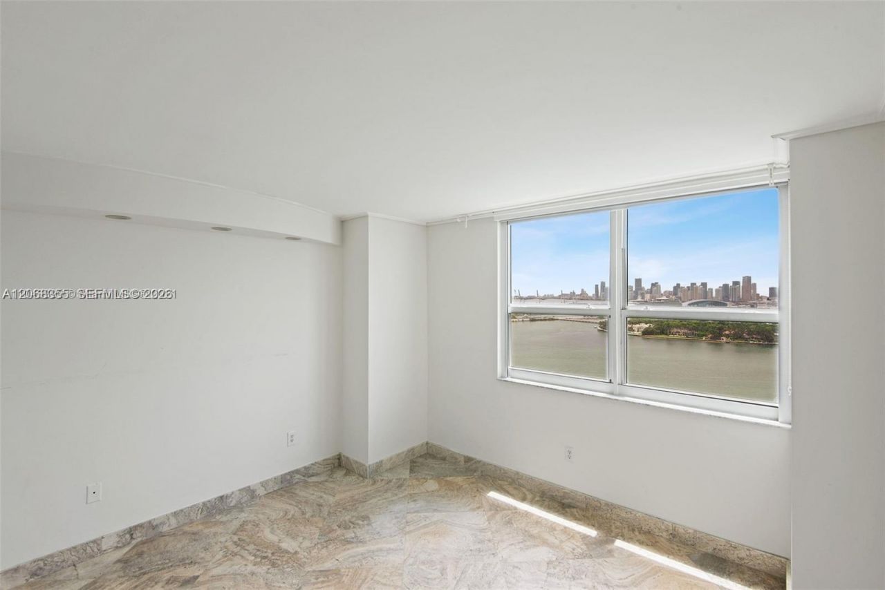 650 West Ave , Unit 2307, Miami Beach, FL 33139 Photo