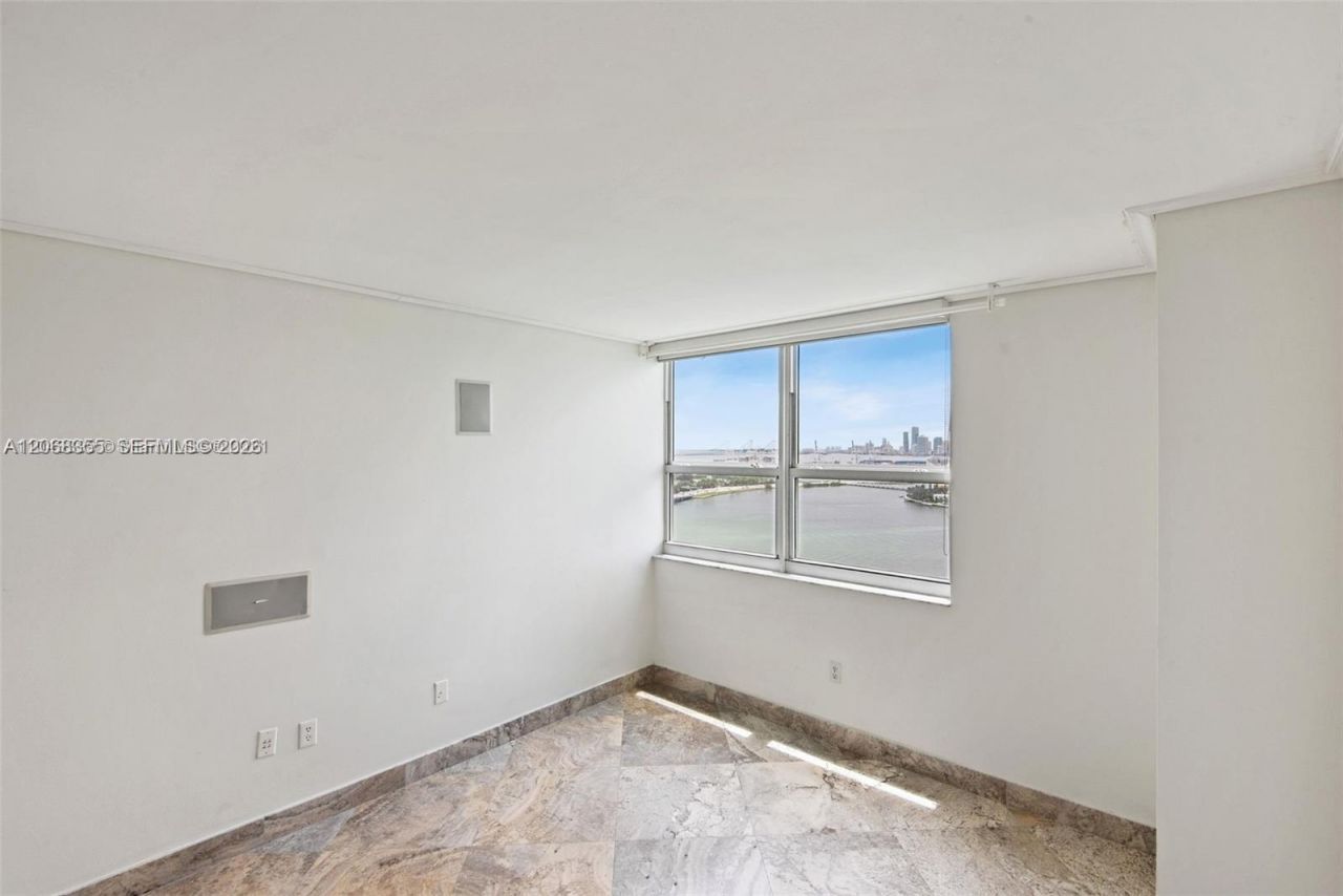 650 West Ave , Unit 2307, Miami Beach, FL 33139 Photo