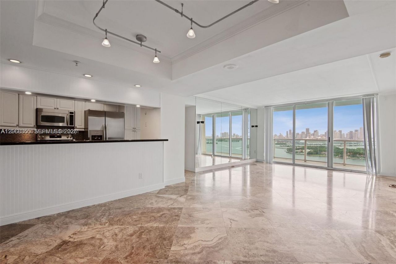 650 West Ave , Unit 2307, Miami Beach, FL 33139 Photo