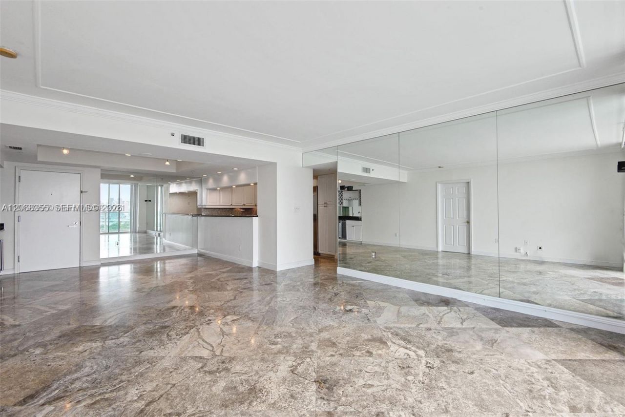 650 West Ave , Unit 2307, Miami Beach, FL 33139 Photo