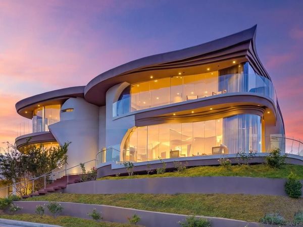 1676 Plum, San Diego, CA 92106
