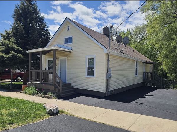 668 S Lincoln Avenue , Waukegan, IL 60085