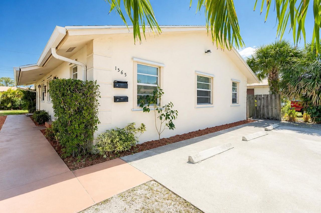1565 W 28th Street, Unit REAR, West Palm Beach, FL 33404 Photo