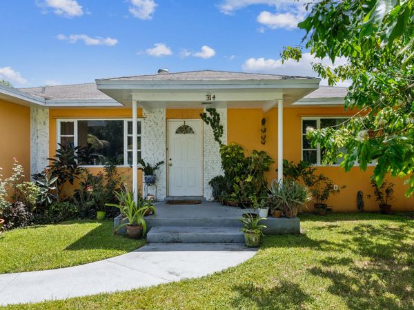 414 W Branch Street, Lantana, FL 33462