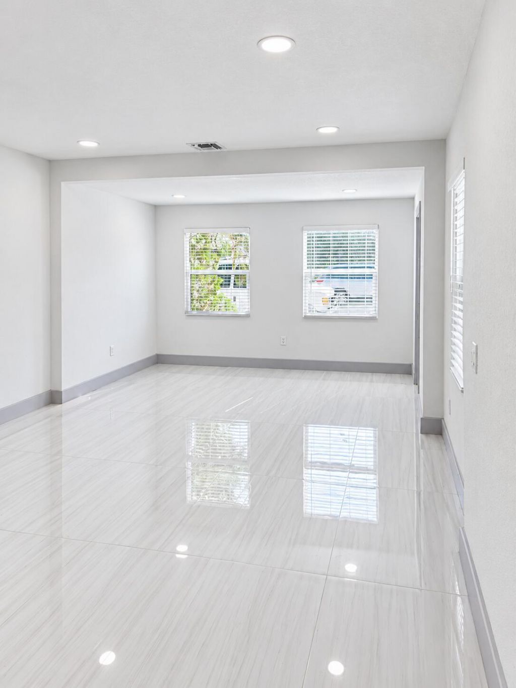 405 N E Street, Lake Worth, FL 33460 Photo