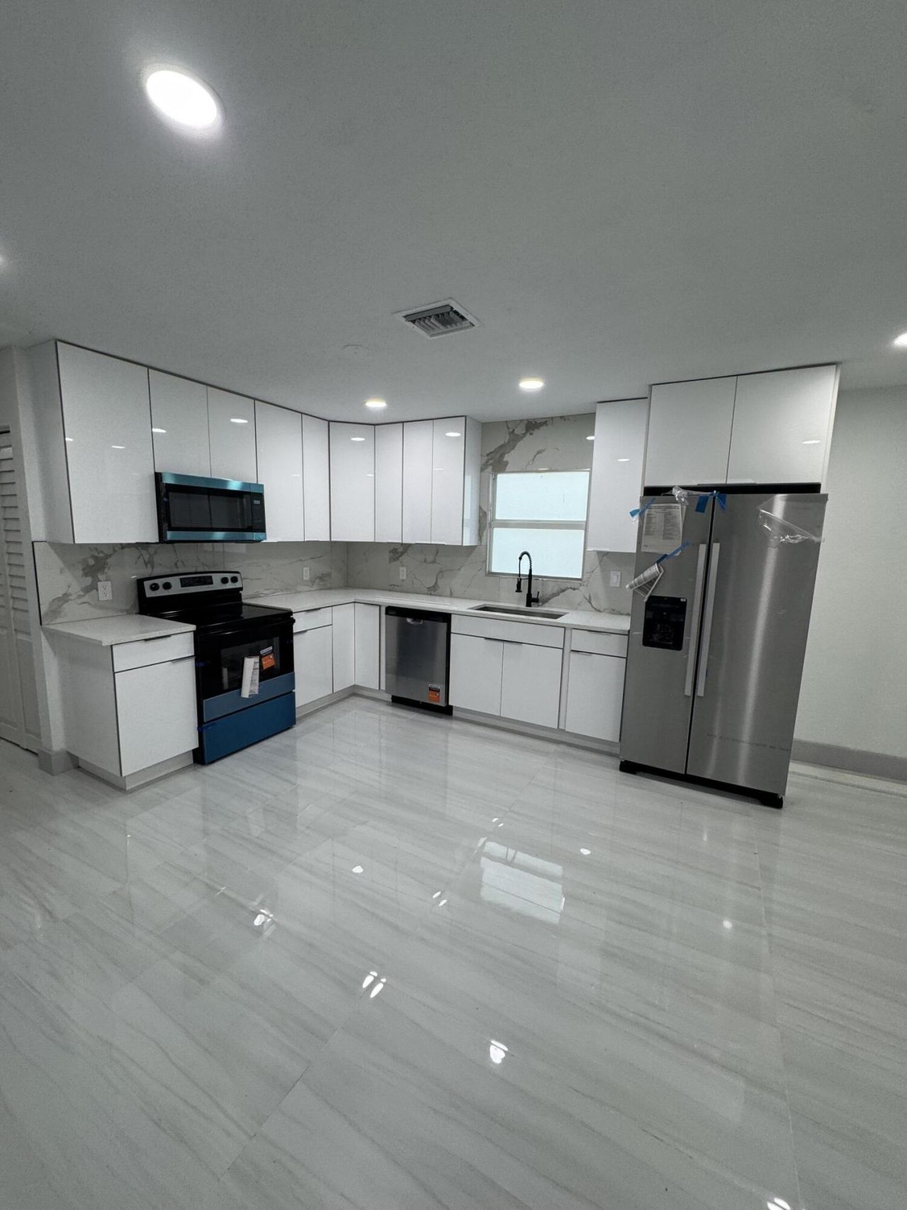 405 N E Street, Lake Worth, FL 33460 Photo