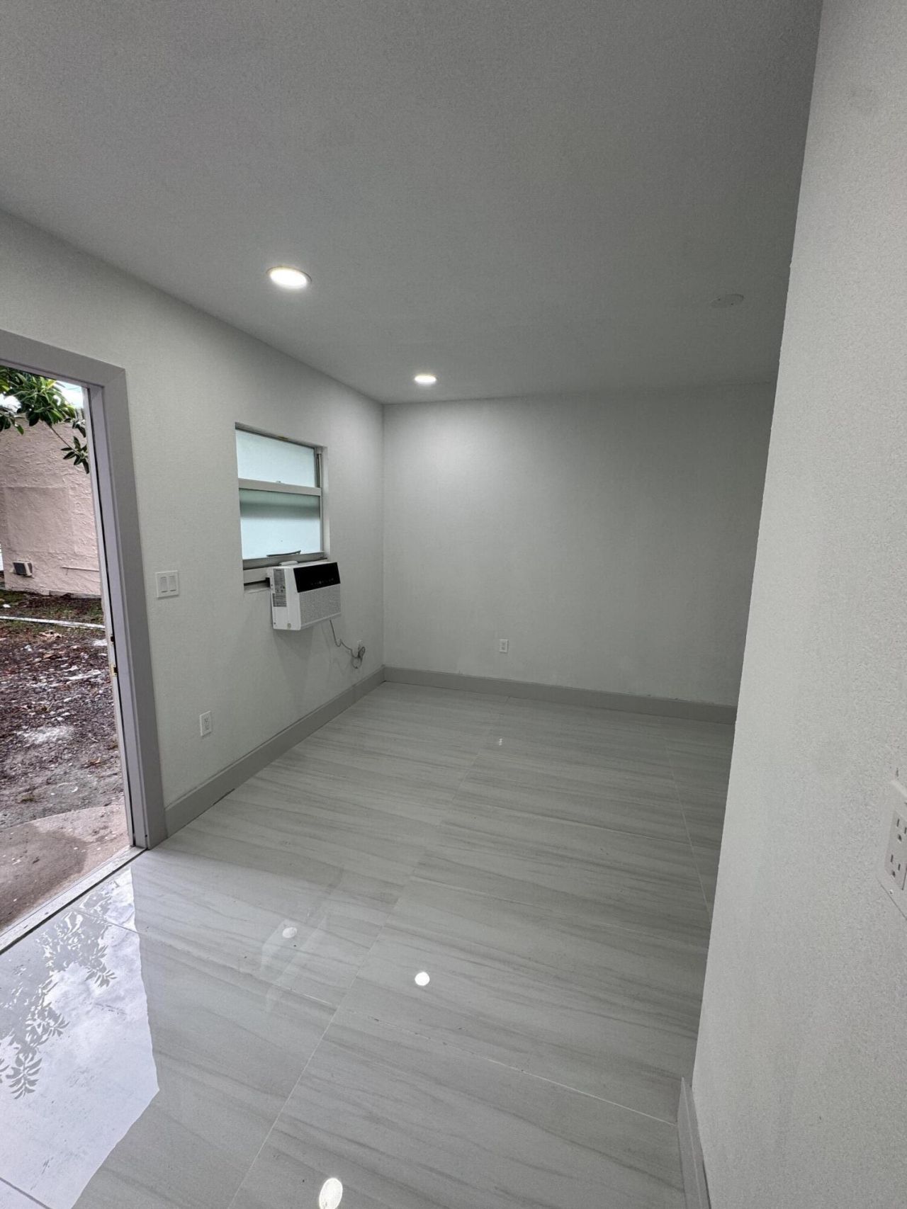 405 N E Street, Lake Worth, FL 33460 Photo