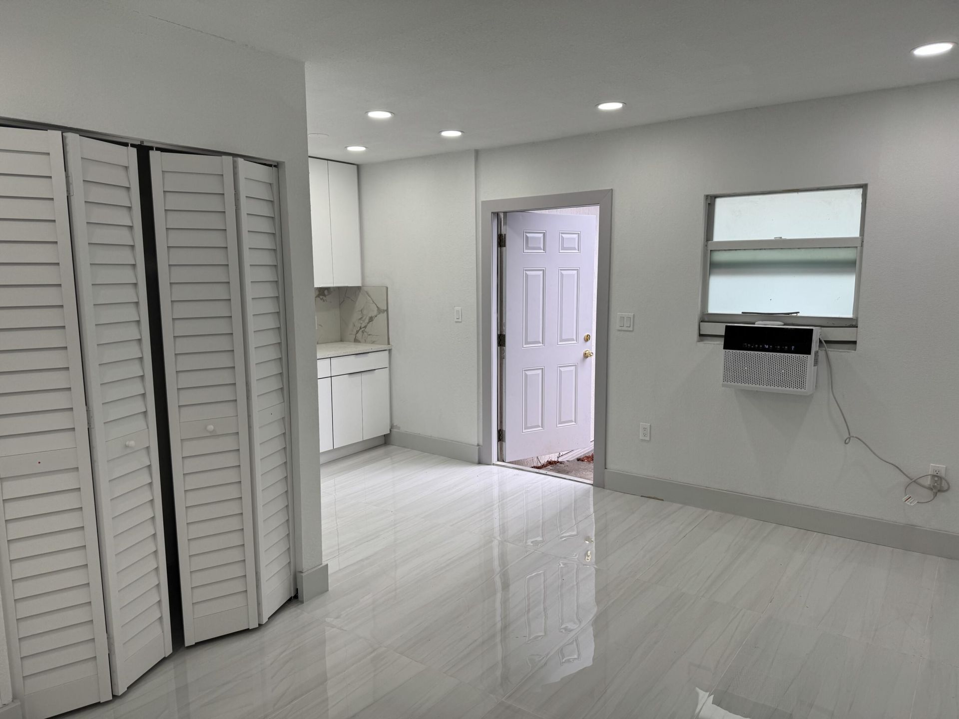 405 N E Street, Lake Worth, FL 33460 Photo