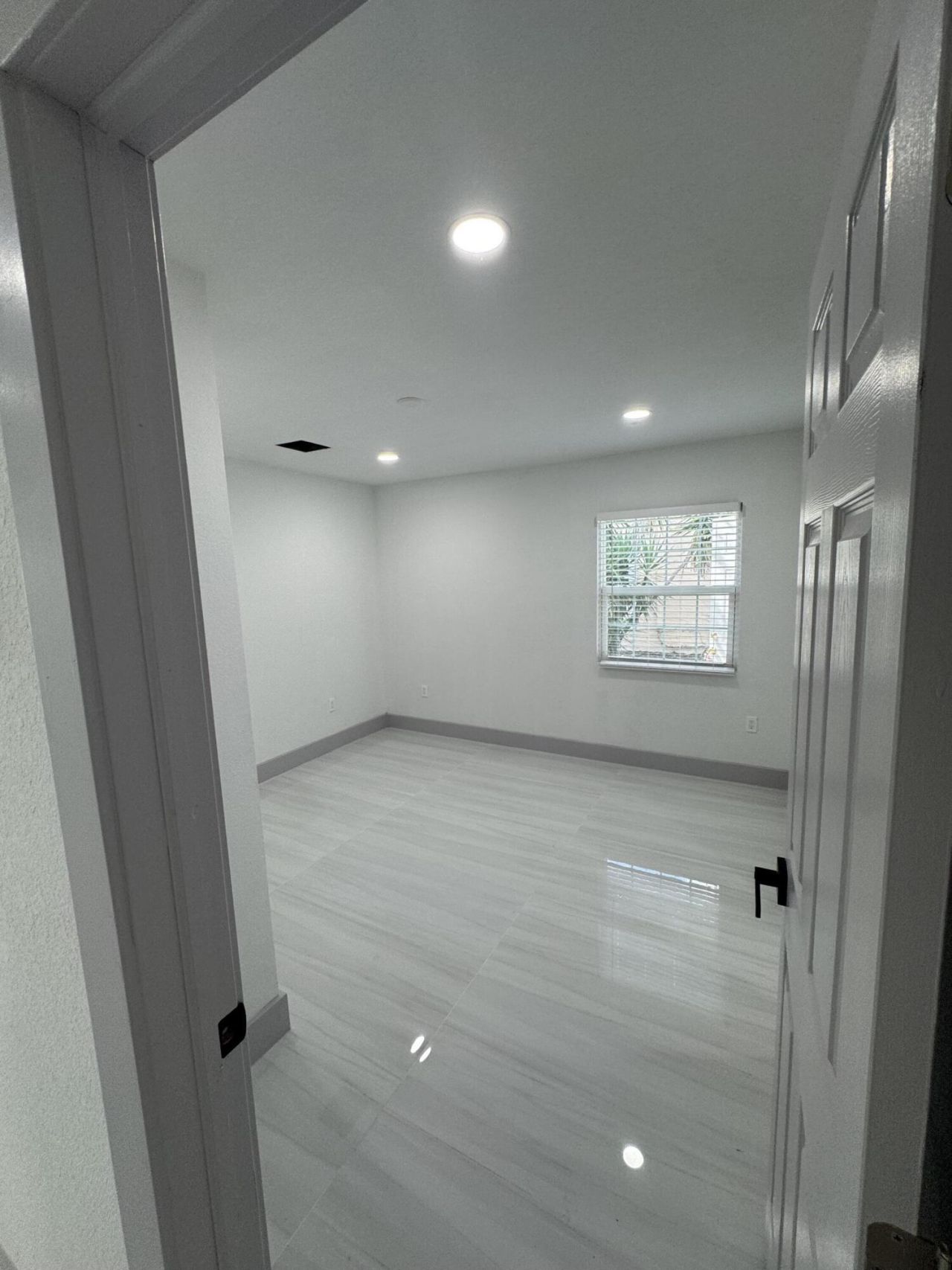 405 N E Street, Lake Worth, FL 33460 Photo
