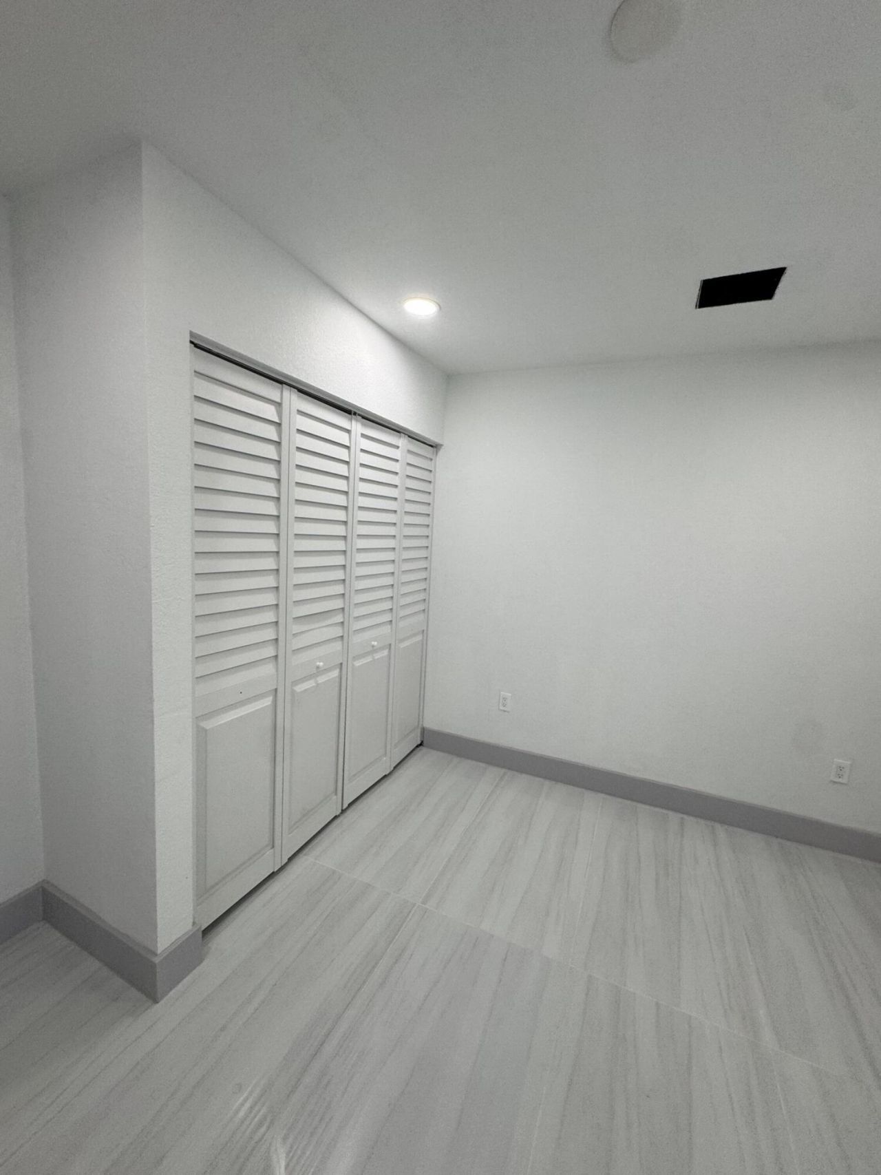 405 N E Street, Lake Worth, FL 33460 Photo