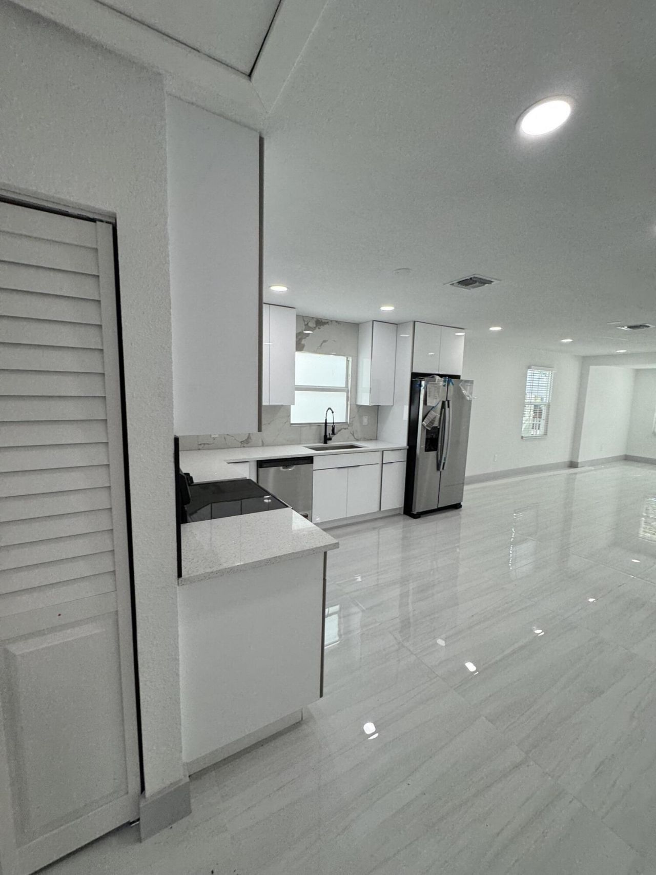 405 N E Street, Lake Worth, FL 33460 Photo