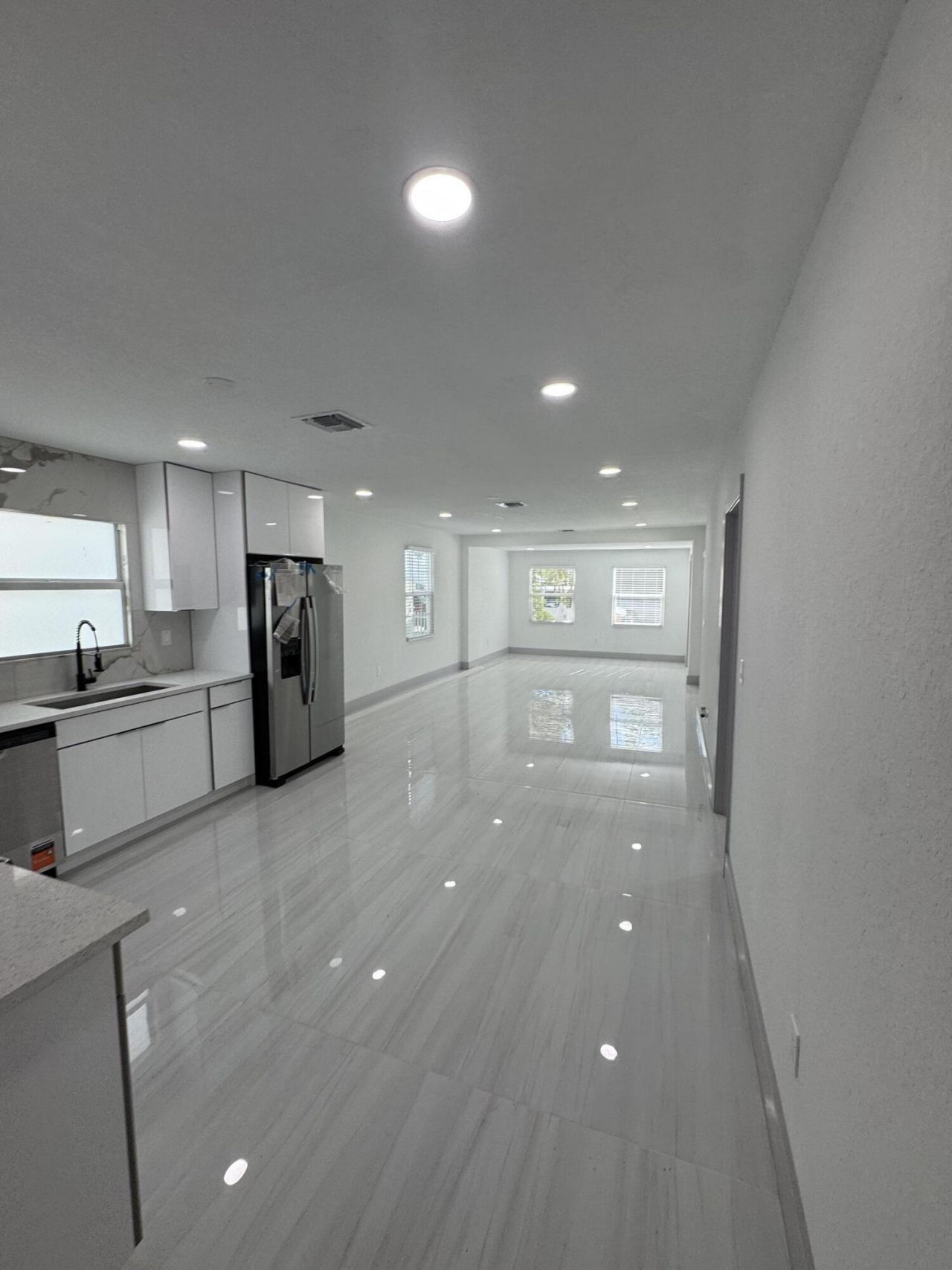 405 N E Street, Lake Worth, FL 33460 Photo