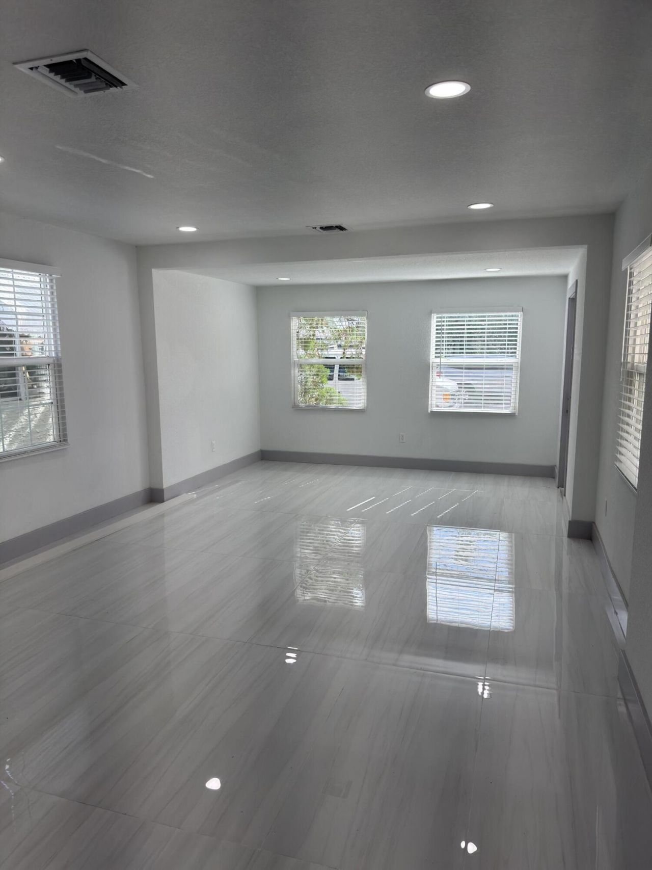 405 N E Street, Lake Worth, FL 33460 Photo