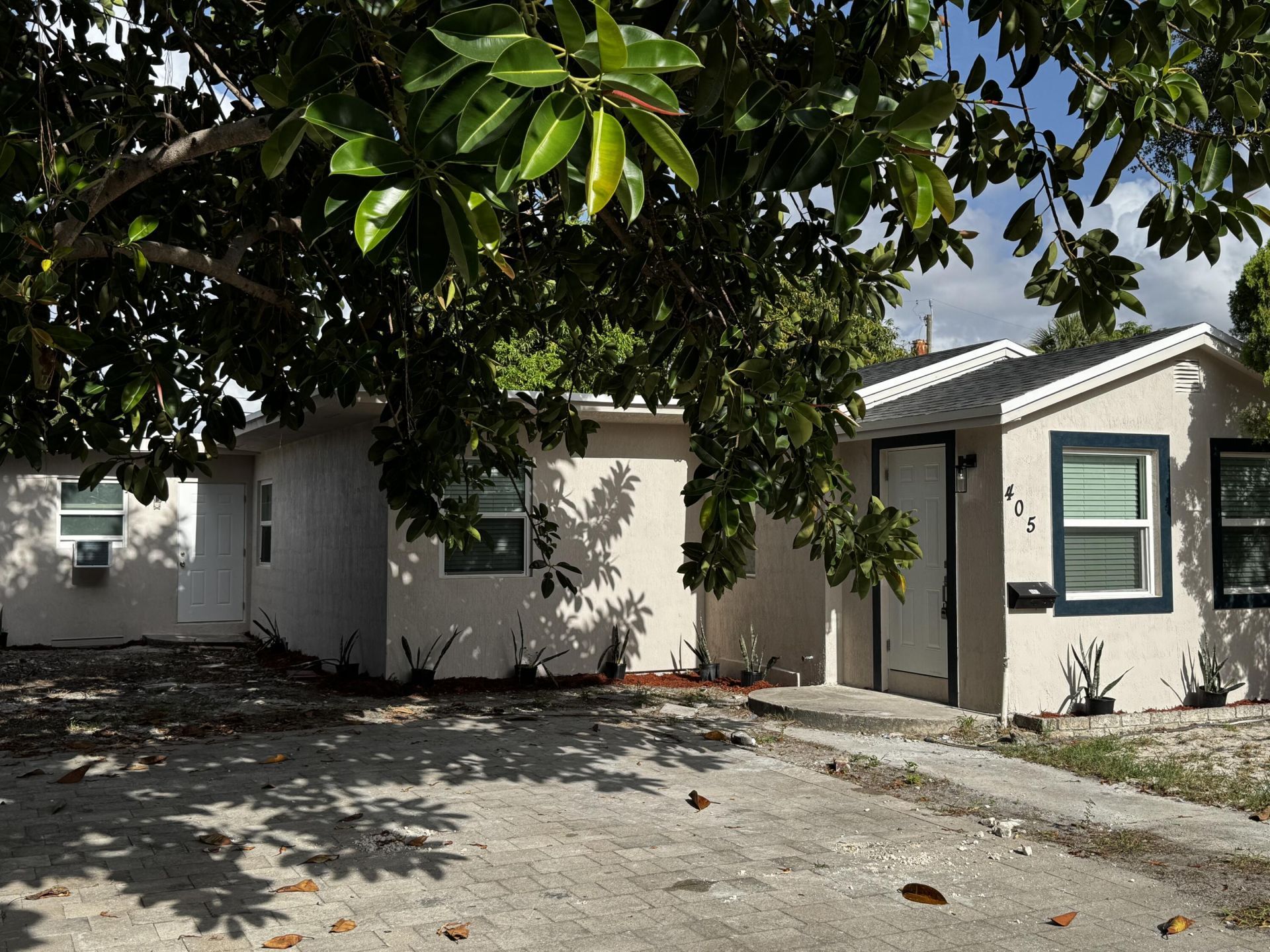405 N E Street, Lake Worth, FL 33460 Photo