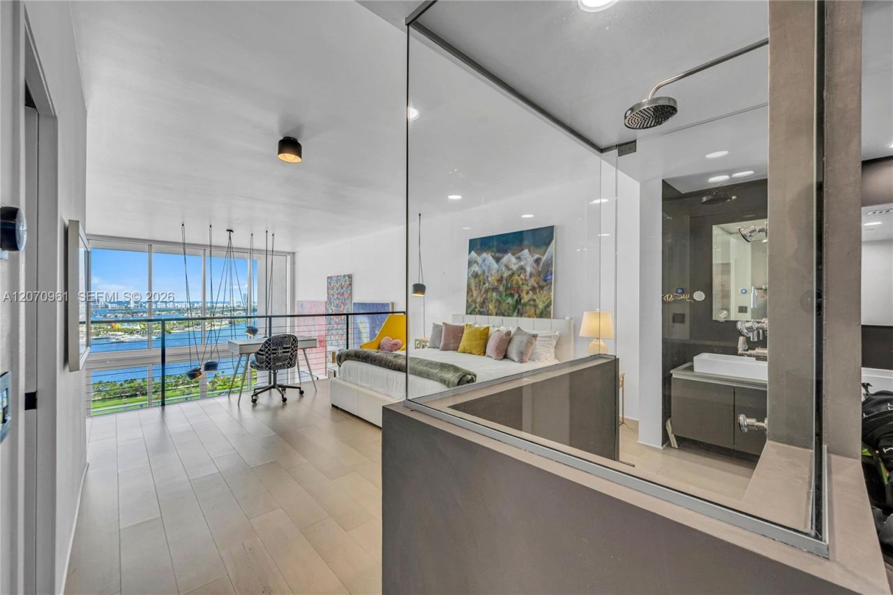 1040 Biscayne Blvd , Unit 2603, Miami, FL 33132 Photo