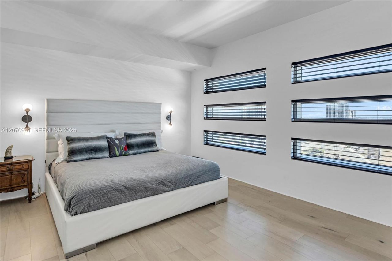 1040 Biscayne Blvd , Unit 2603, Miami, FL 33132 Photo