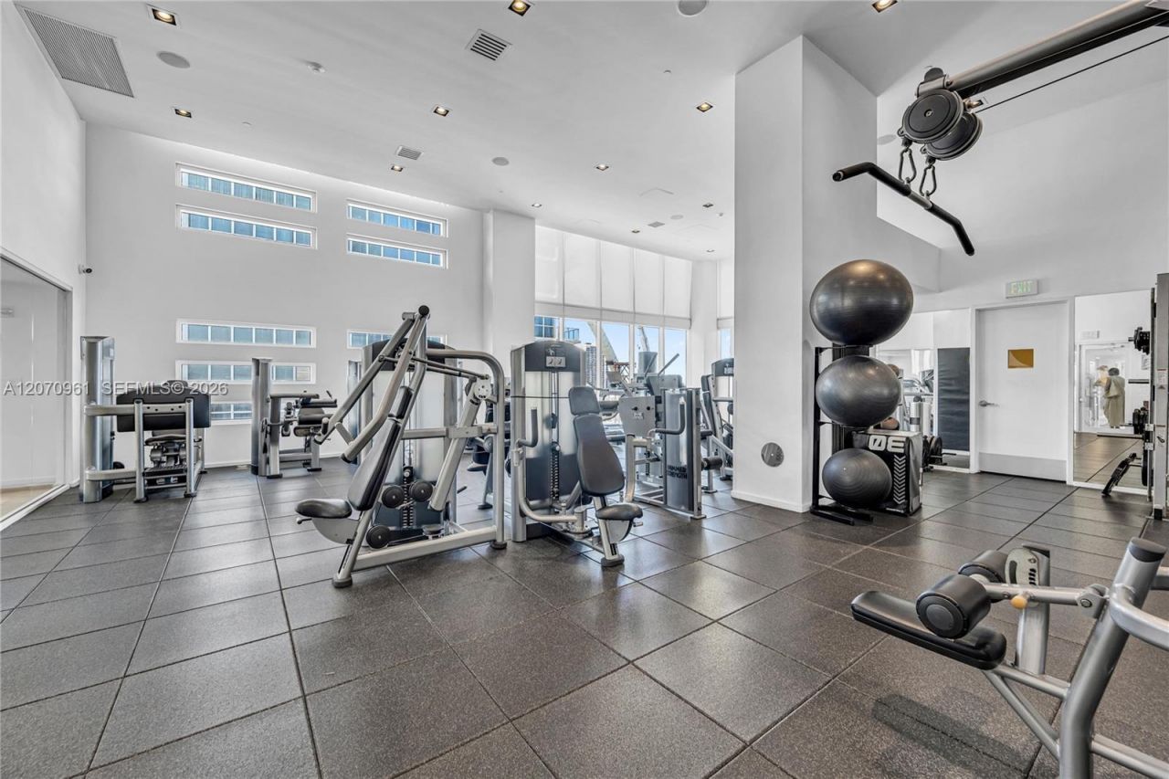 1040 Biscayne Blvd , Unit 2603, Miami, FL 33132 Photo