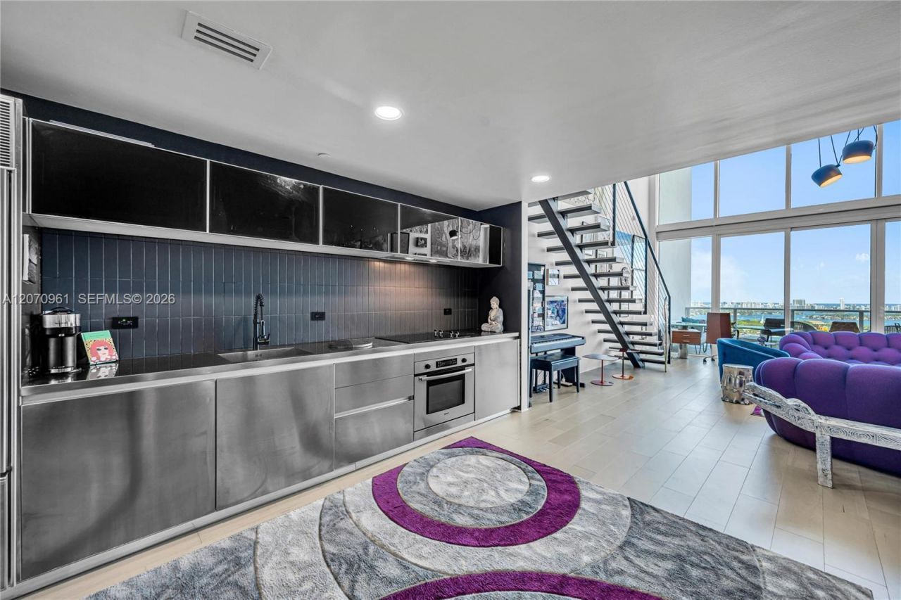 1040 Biscayne Blvd , Unit 2603, Miami, FL 33132 Photo