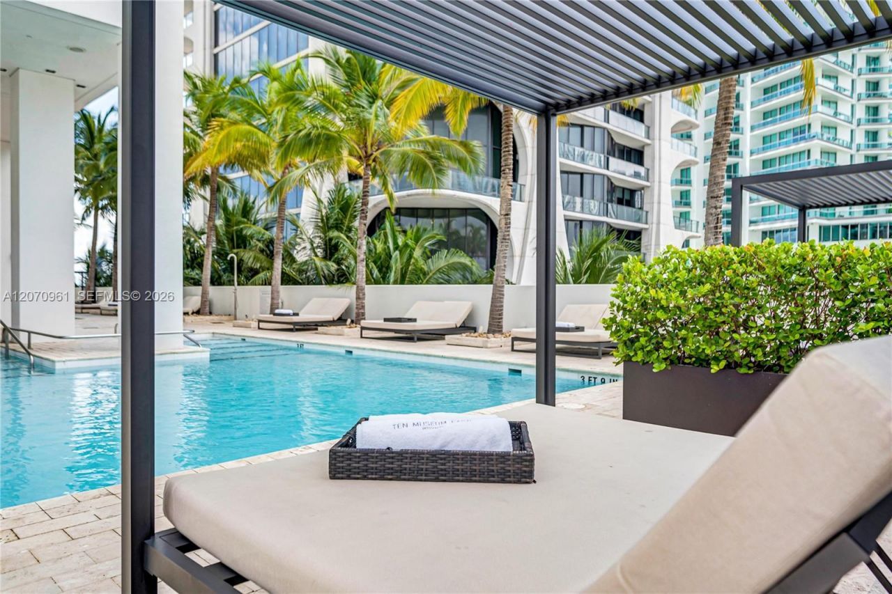1040 Biscayne Blvd , Unit 2603, Miami, FL 33132 Photo
