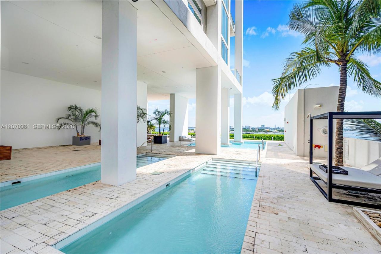 1040 Biscayne Blvd , Unit 2603, Miami, FL 33132 Photo
