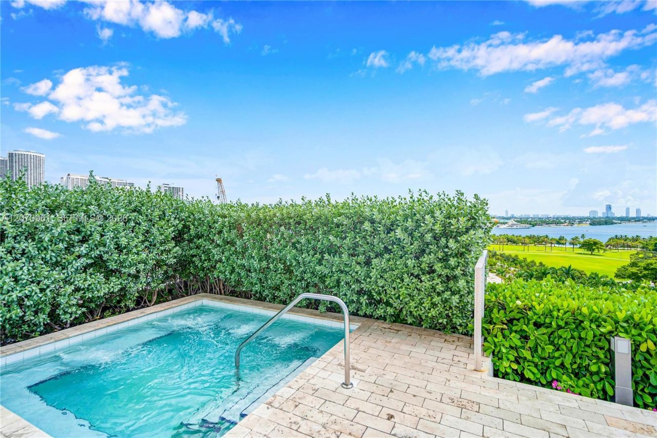 1040 Biscayne Blvd , Unit 2603, Miami, FL 33132 Photo